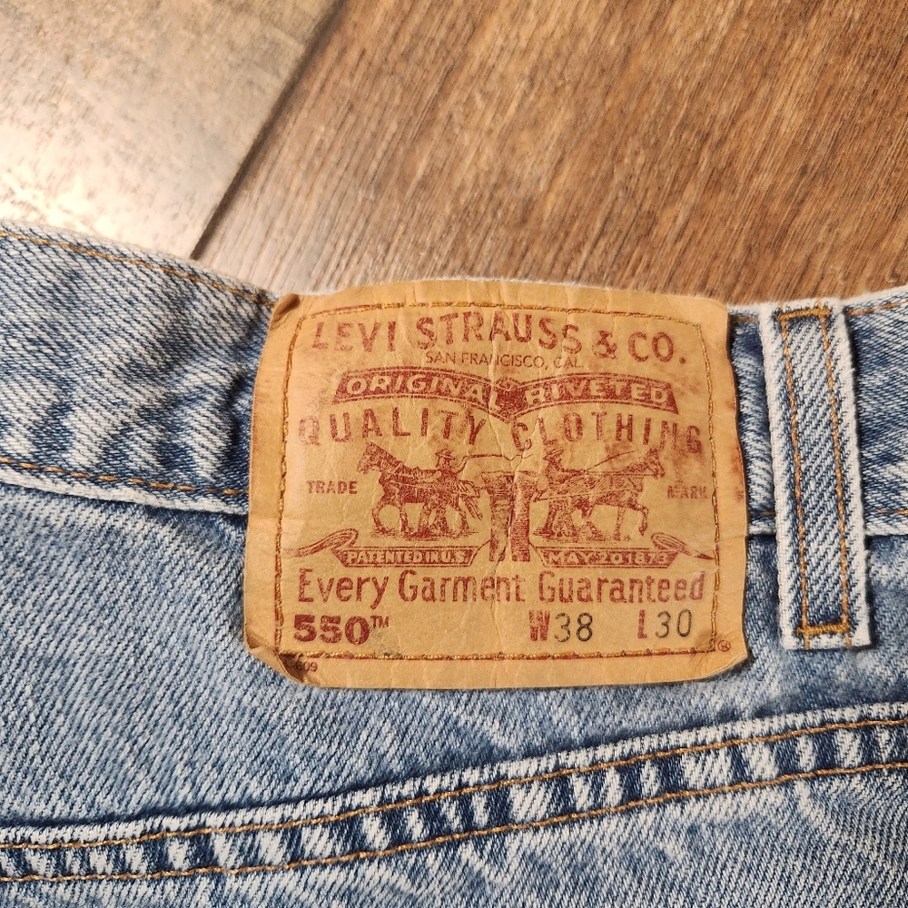 Vintage Levis 550 Jeans Men 36x30 Blue Relaxed Tapered Light Wash Tag 38x30 Y2K - Picture 3 of 11